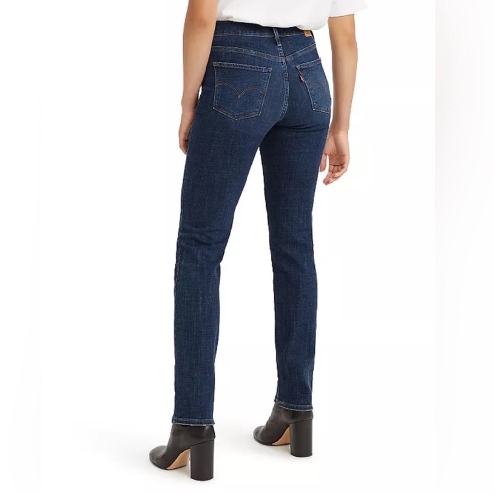 Levi’s Shaping Straight Jeans - Picture 6 of 16